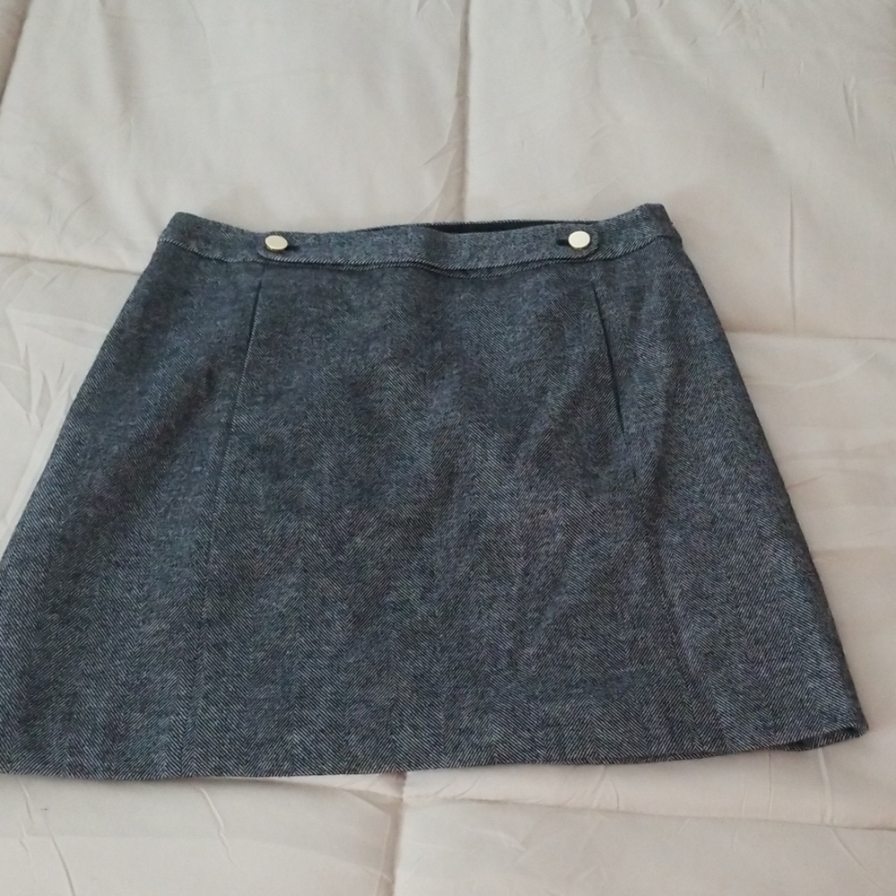 Banana Republic Wool Blend gray mini skirt,size 2